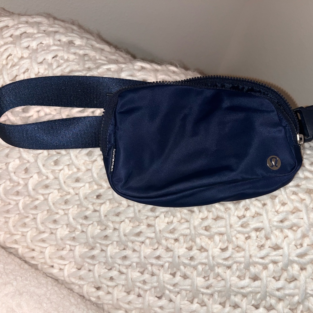 Lululemon Navy Crossbody Fanny pack Bag